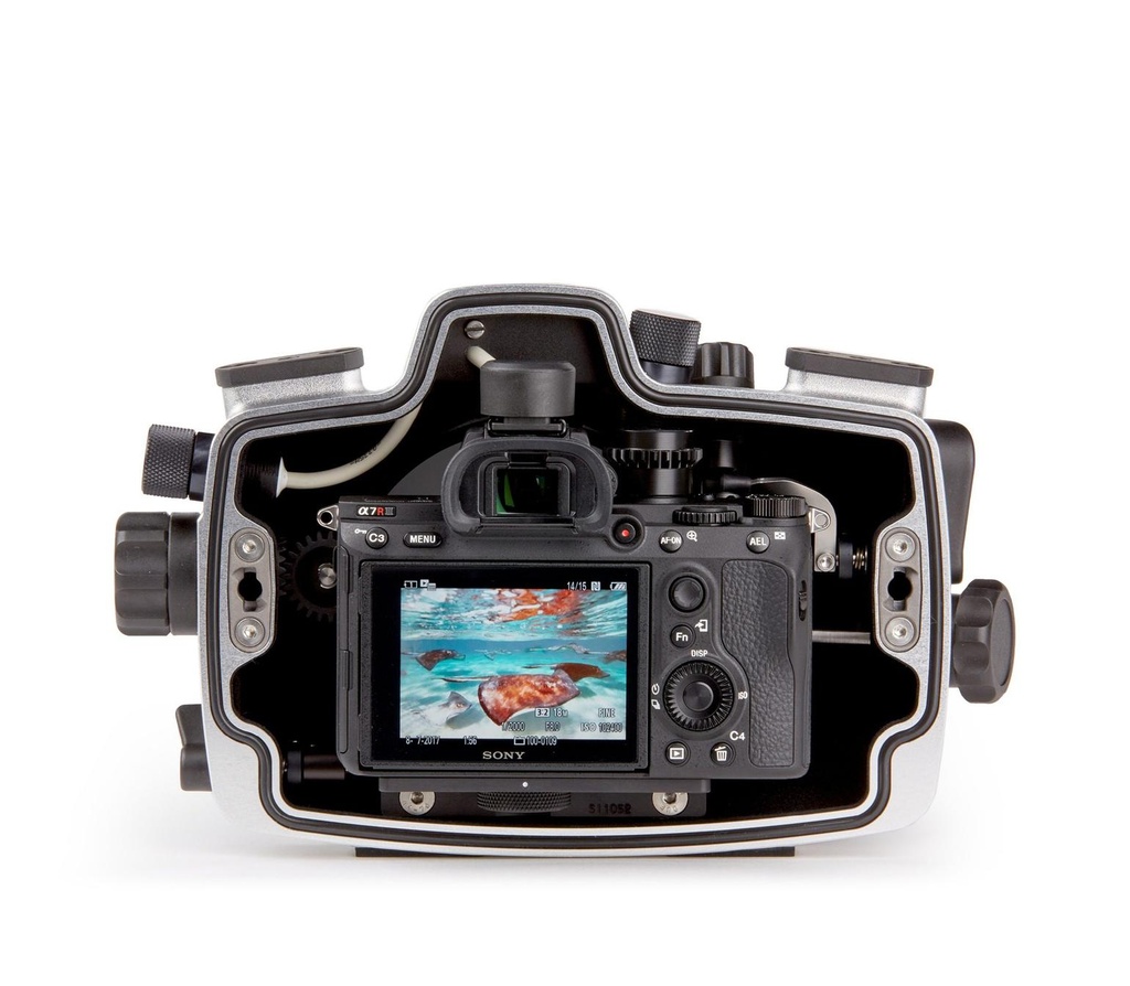 seacam-gehaeuse-sony-a7iiia7riii-innen-mit-kamera.jpg
